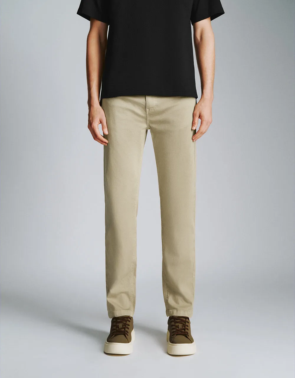 Straight Jeans sold by Urban Revivo product image thumbnail 2