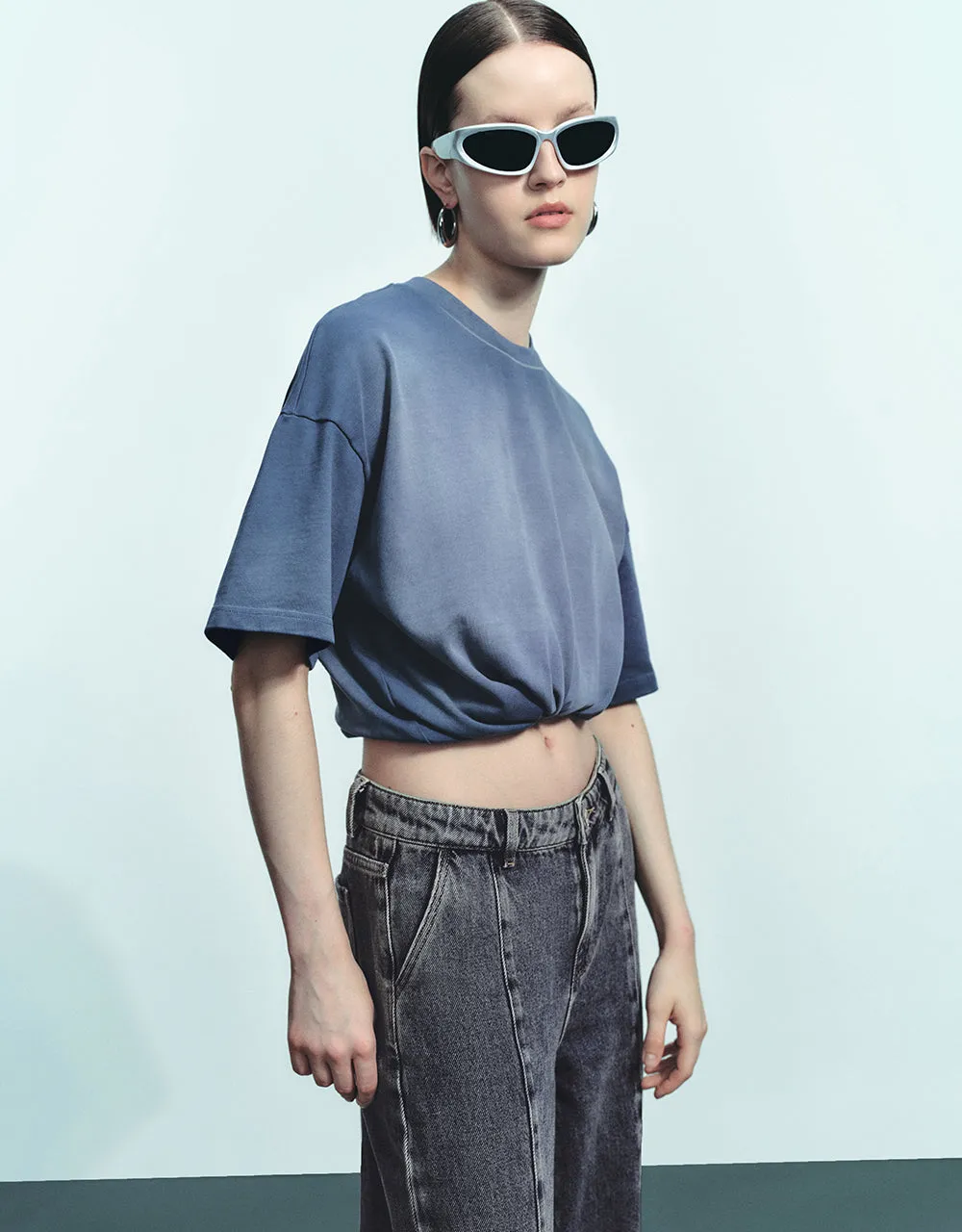 Drop Shoulder Sleeve Crew Neck Loose T-Shirt sold by Urban Revivo product image thumbnail 3