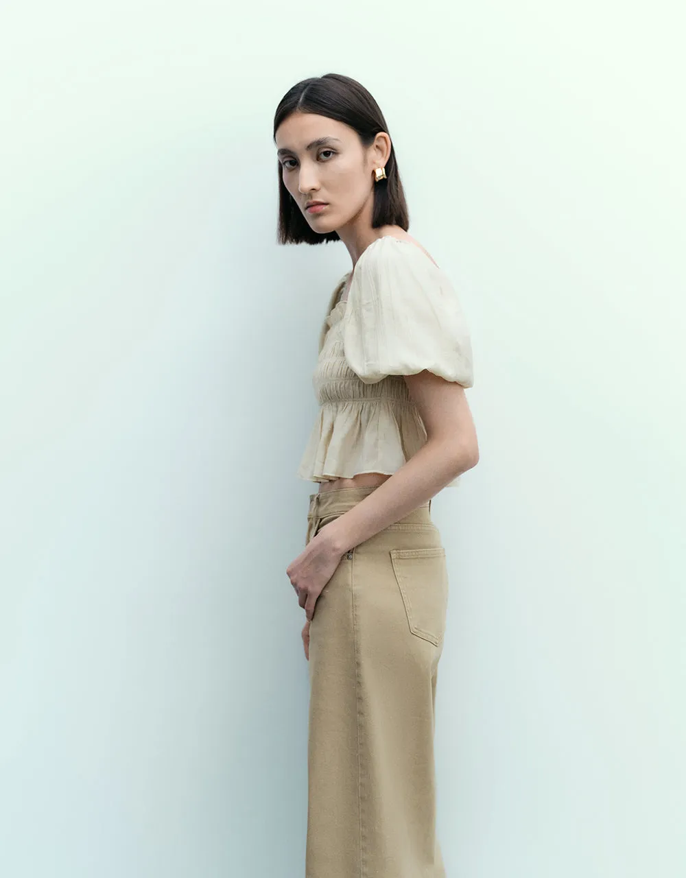 Puff Sleeve Square-Cut Collar Overhead Shirt sold by Urban Revivo product image thumbnail 2