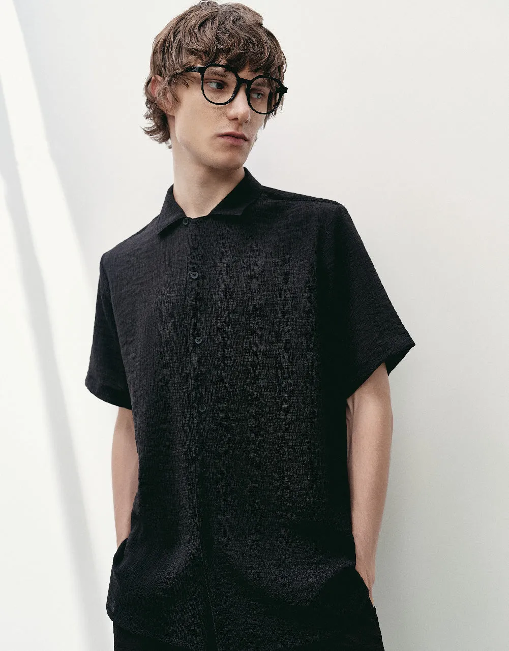 Straight Loose Shirt sold by Urban Revivo product image thumbnail 3