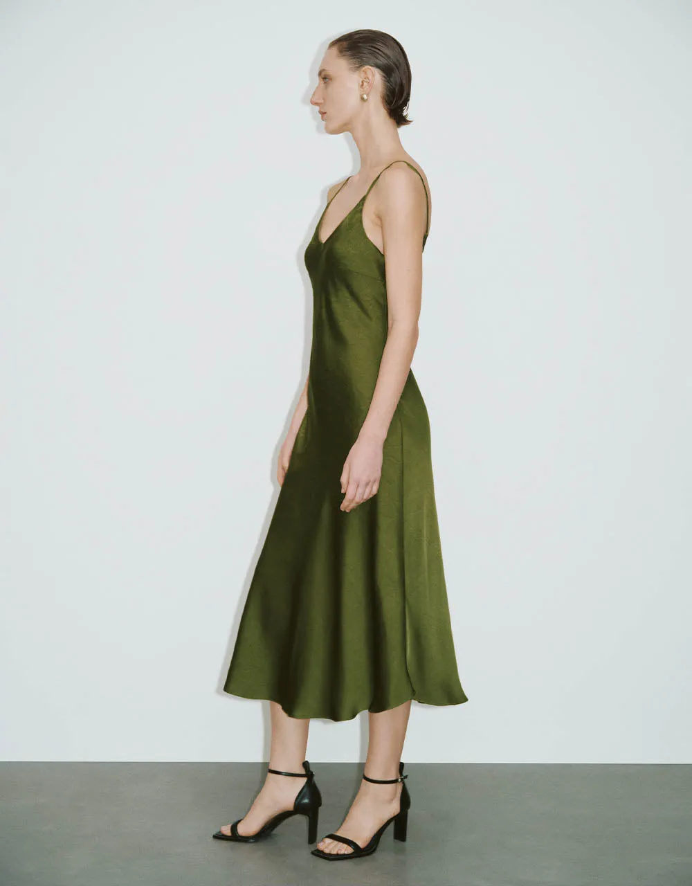 V-Neck A-Line Cami Dress sold by Urban Revivo product image thumbnail 3