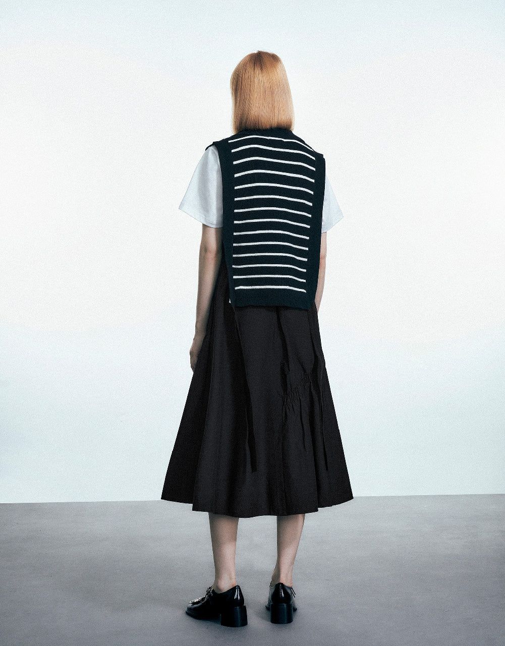 Elastic Waist Fishtail Skirt sold by Urban Revivo product image thumbnail 5