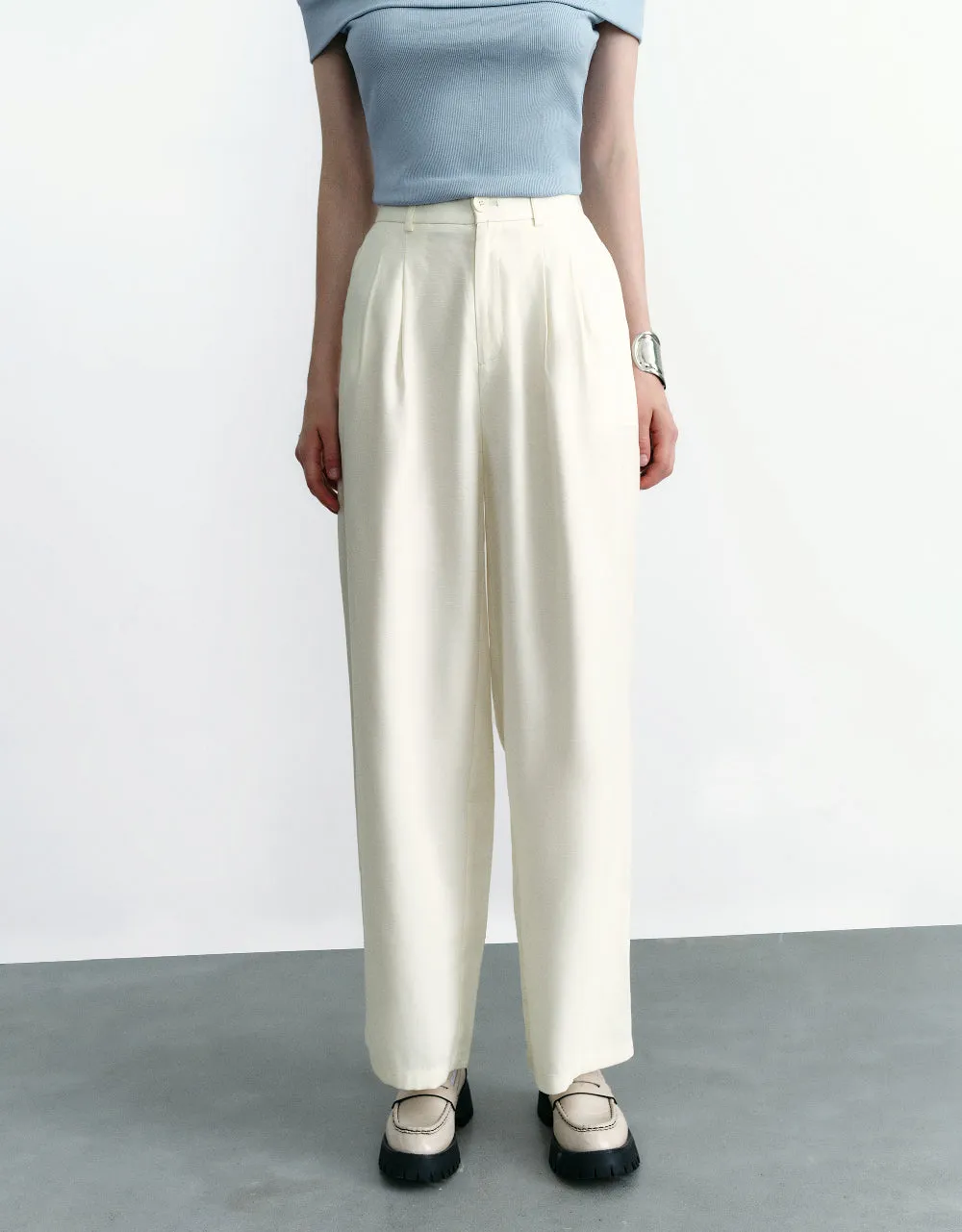 Loose Straight Pants sold by Urban Revivo product image thumbnail 2