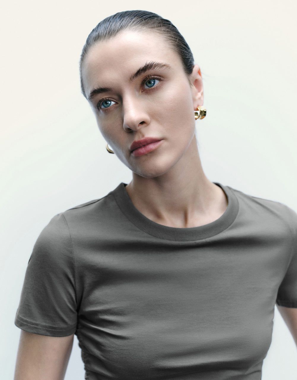 Tie Side Crew Neck Skinny T-Shirt sold by Urban Revivo product image thumbnail 5