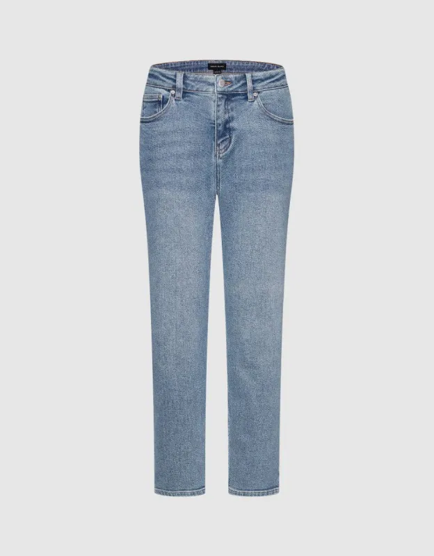 Carrot Fit Jeans sold by Urban Revivo