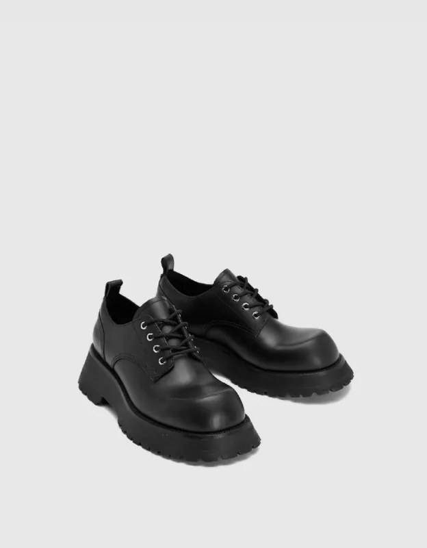 Round Toe Pumps sold by Urban Revivo