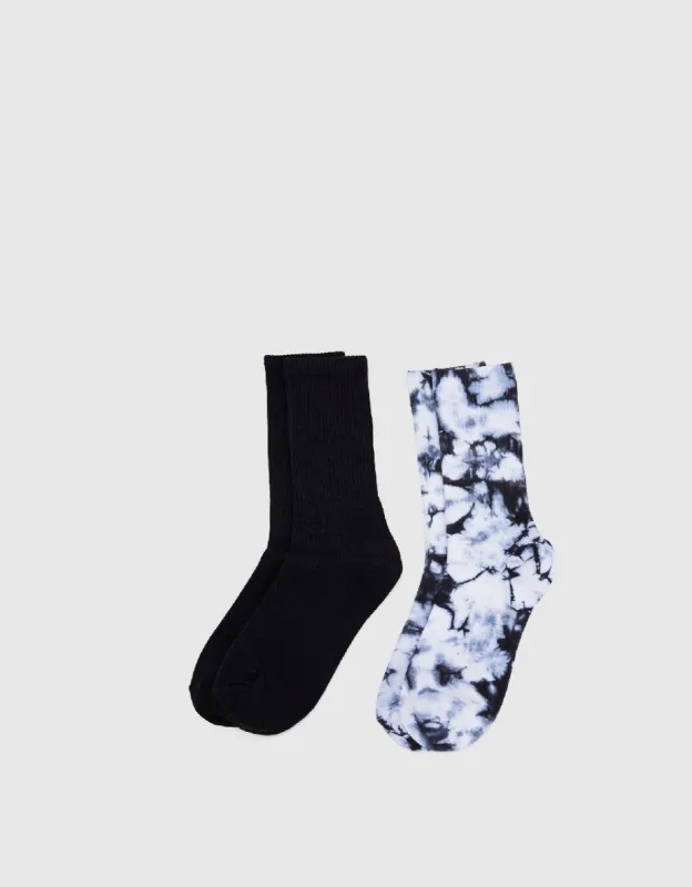 Printed Mid-Length Socks sold by Urban Revivo