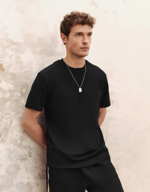 Crew Neck T-Shirt With Necklace made by Urban Revivo