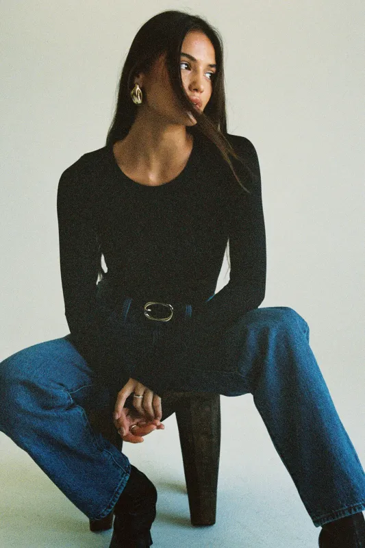 Crewneck Long sleeve sold by RE ONA