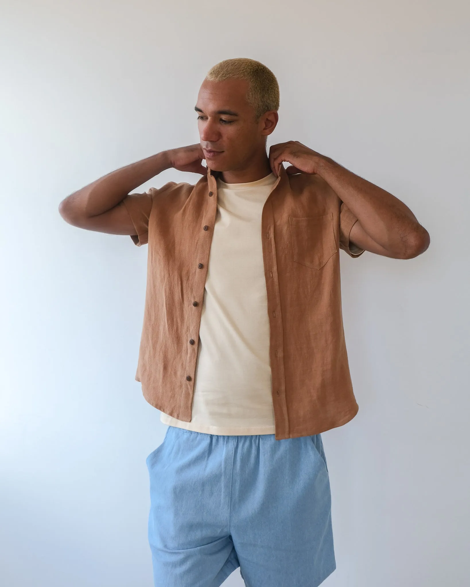 Short sleeve shirt No2444m, linen sold by atelier b