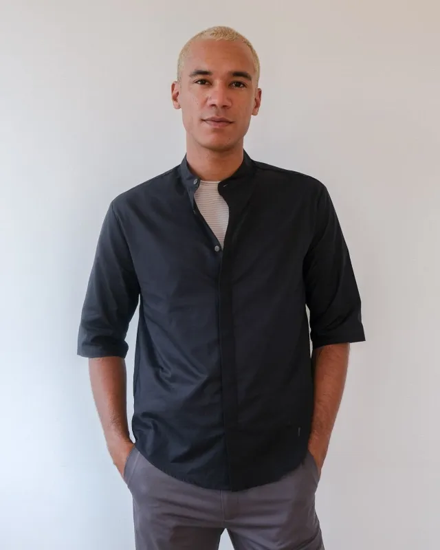 Unisex shirt No2443u, black coton xs sold by atelier b