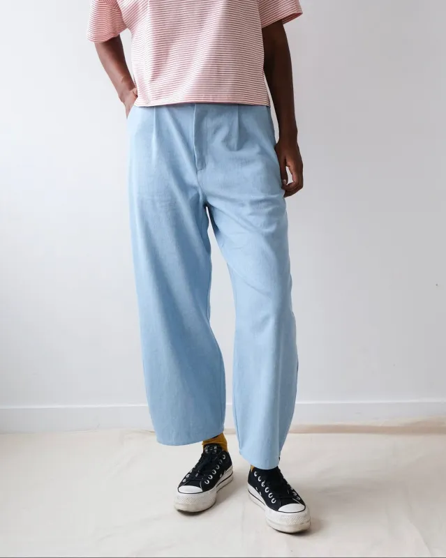 Balloon trousers No2434w, pale denim made by atelier b