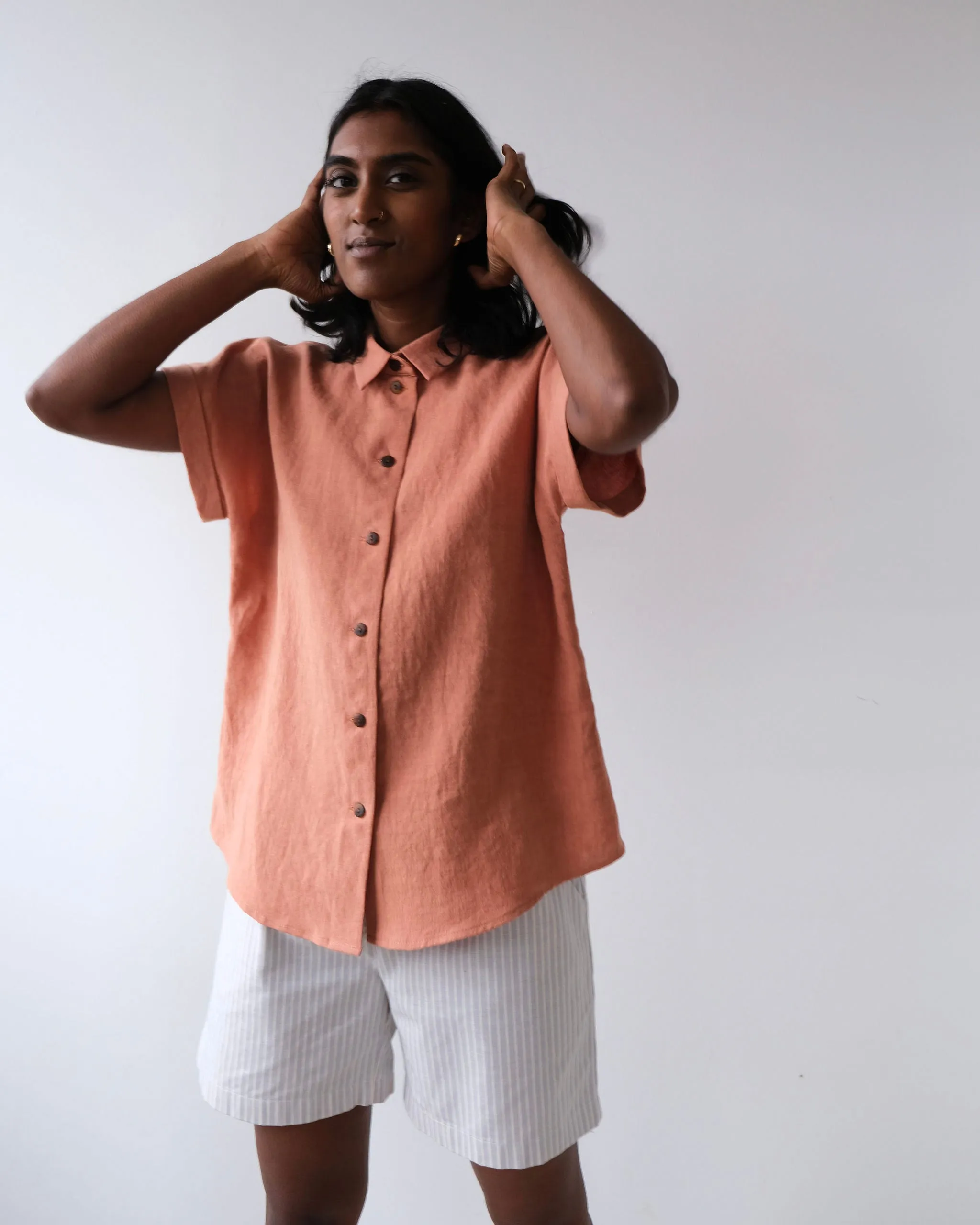 Loose-fitting shirt No2411w sold by atelier b product image thumbnail 2