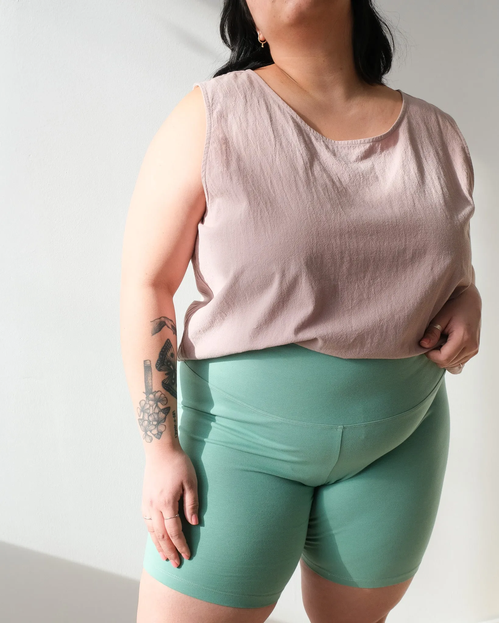 Crop top No2219w sold by atelier b