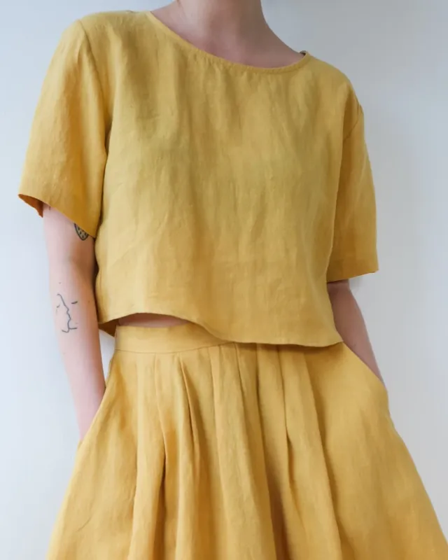 Linen pleated sleeve top No2215w, yellow linen size 5x sold by atelier b