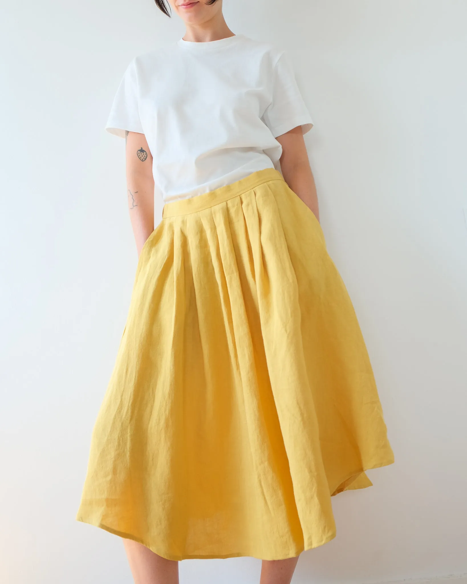 Pleated linen skirt No2202w sold by atelier b product image thumbnail 3