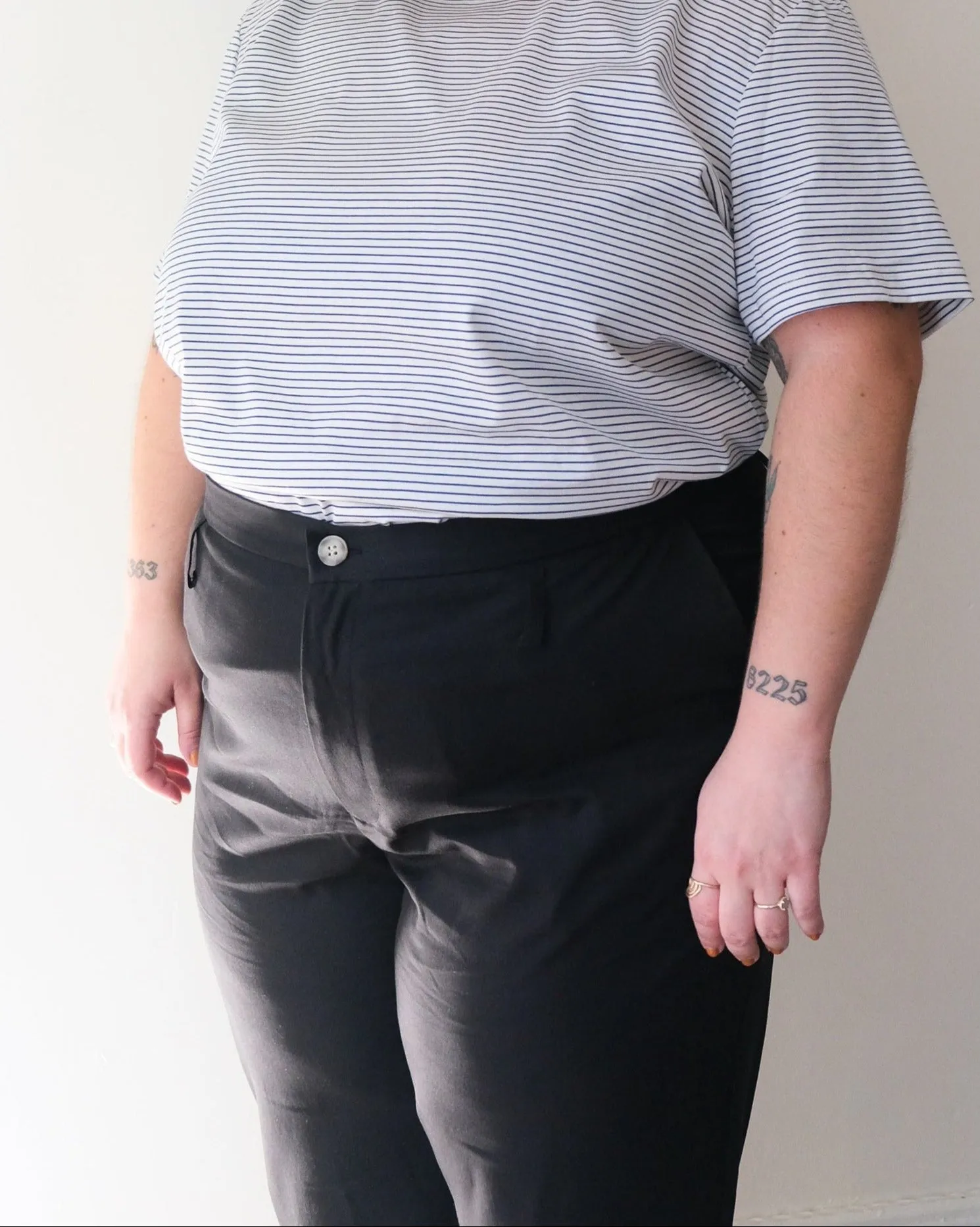 Trousers No2192w, black size 4x sold by atelier b