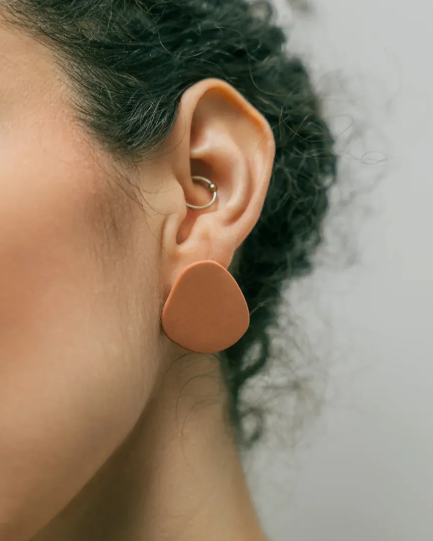 KÉKÉRÉ earrings by Adé sold by atelier b