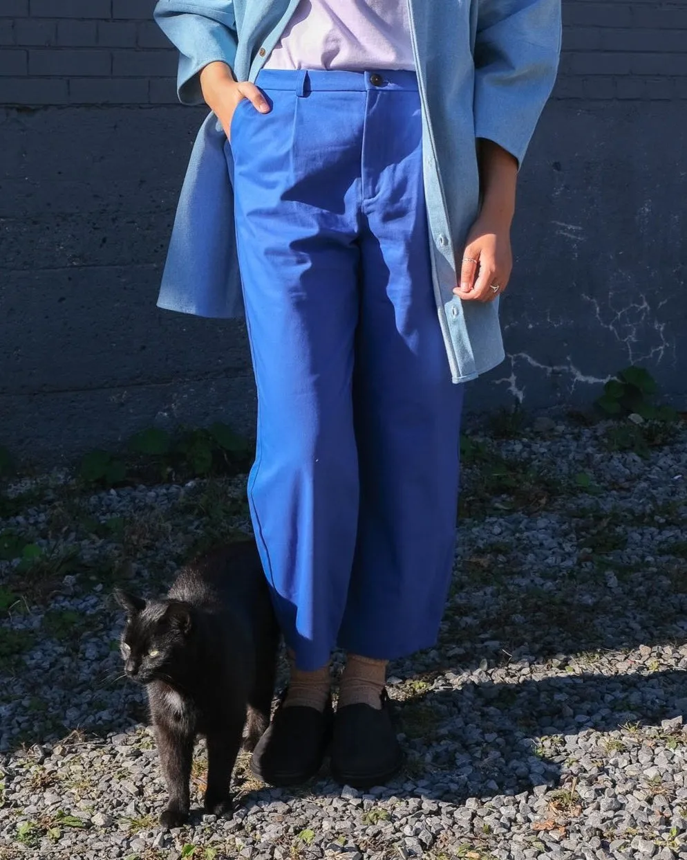 Balloon trousers No2492w, brushed cotton twill sold by atelier b