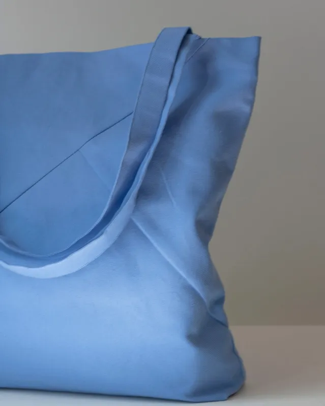 Tote No6041u, solid colours sold by atelier b