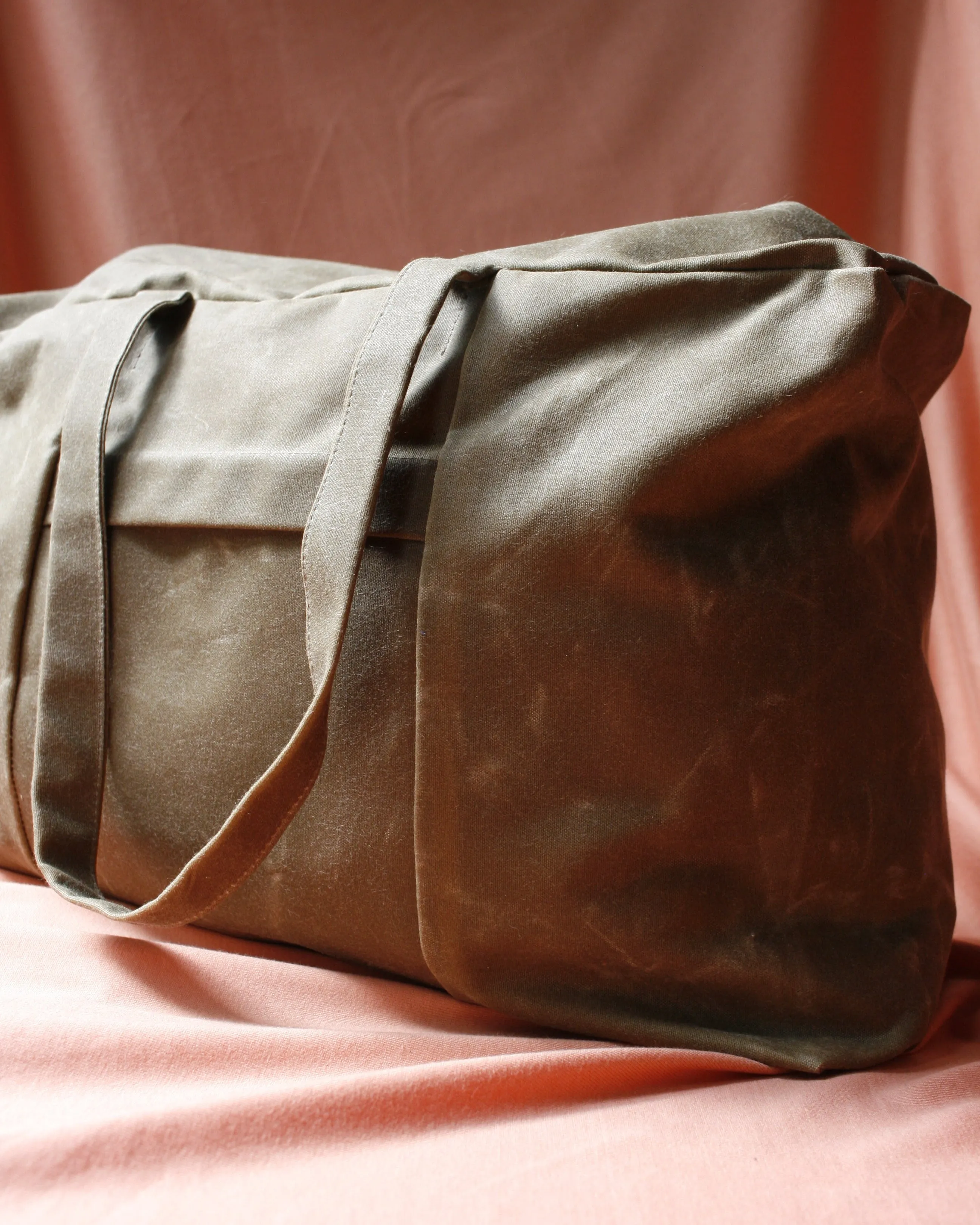 Box bag No6093u, waxed cotton sold by atelier b product image thumbnail 3