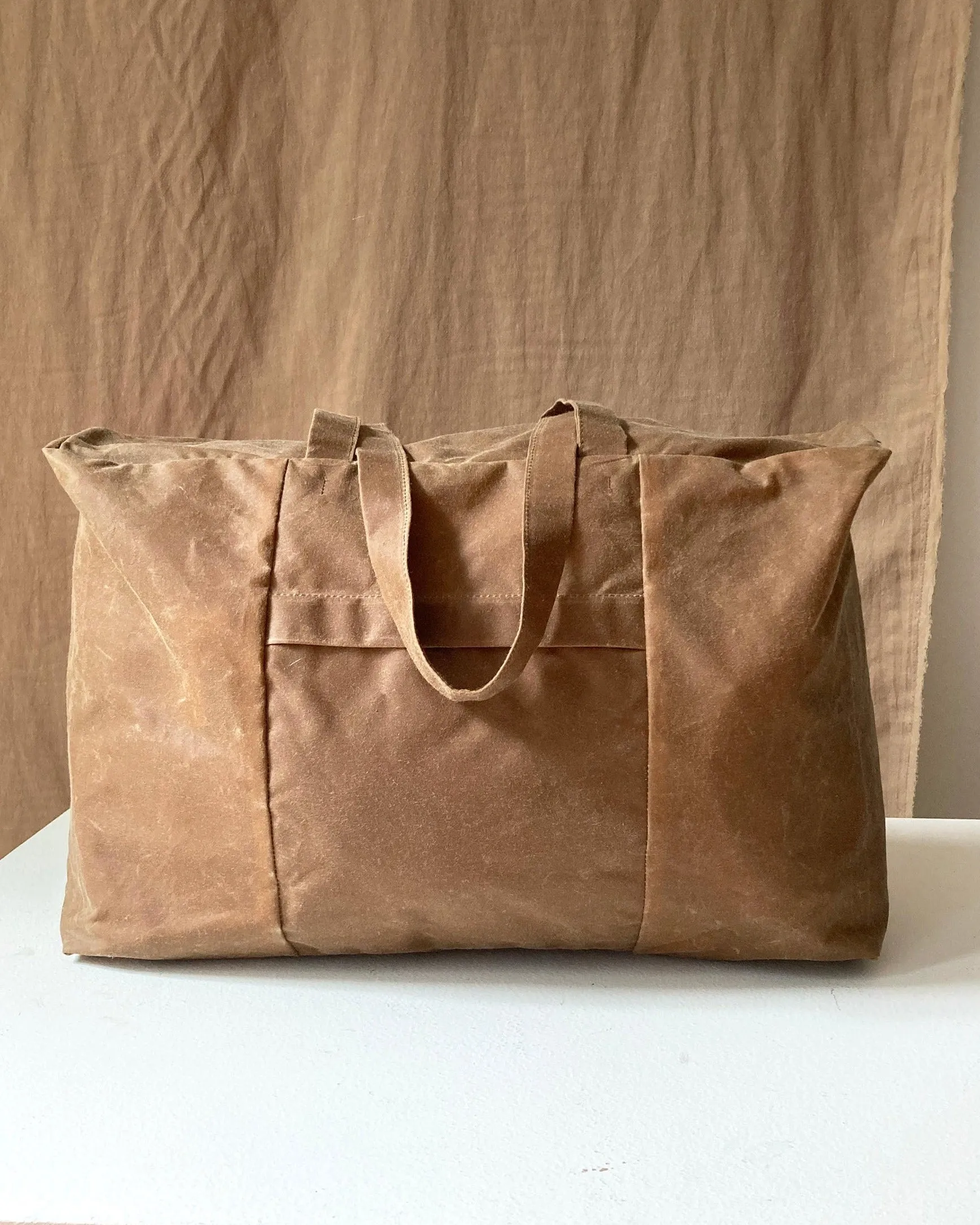 Box bag No6093u, waxed cotton sold by atelier b