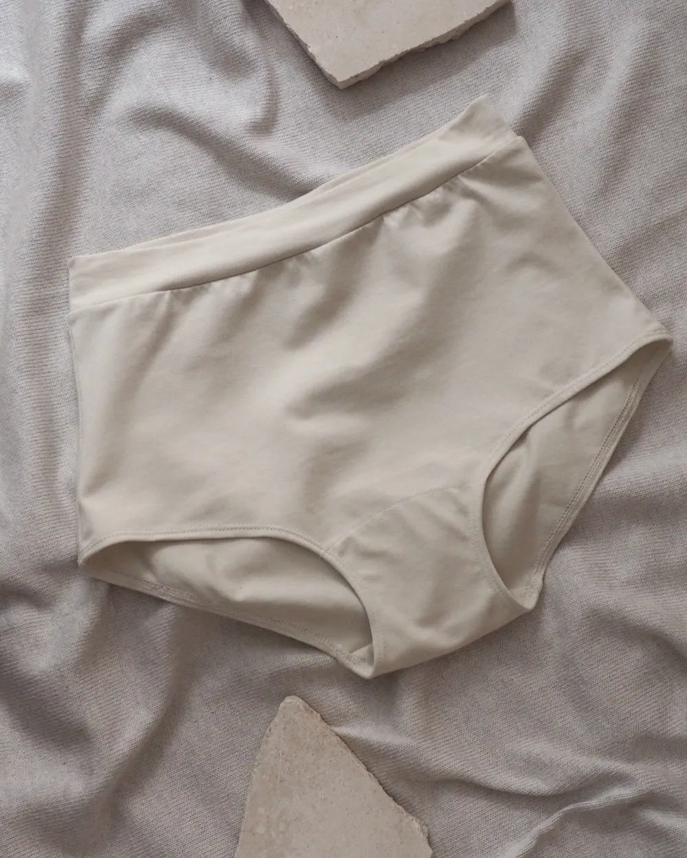 High-waist underwear No6067w sold by atelier b product image thumbnail 3