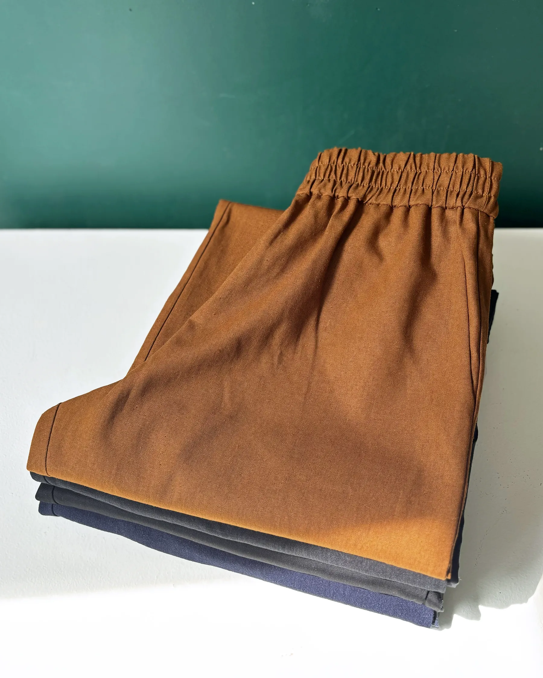 Loose-fitting pants No2534u sold by atelier b