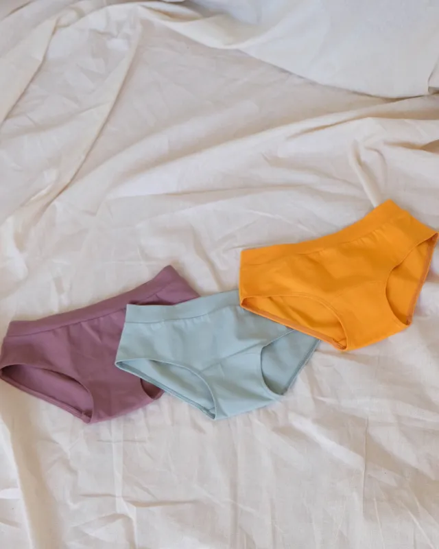 Mid-rise underwear No6065w, mismatched, plus size sold by atelier b