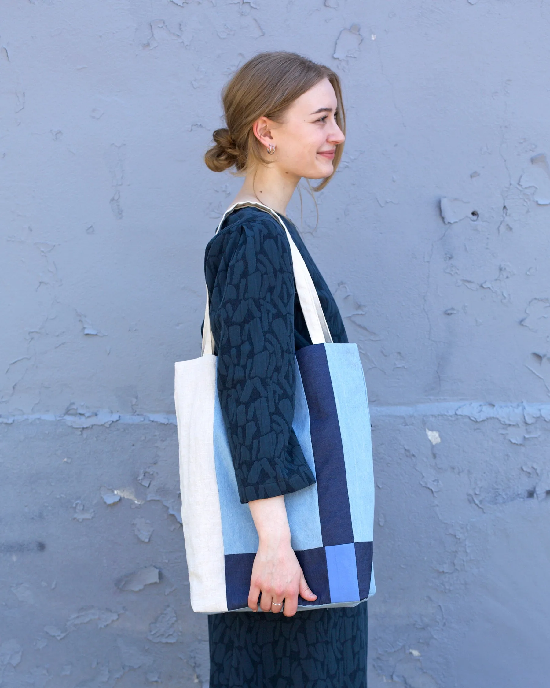 Tote No.02 by Madeleine Muir x atelier b sold by atelier b product image thumbnail 4