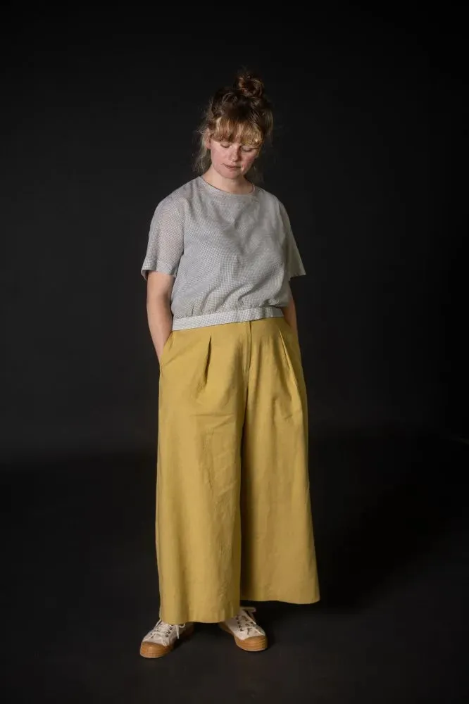Pattern Juno trouser by Merchant and Mills sold by atelier b product image thumbnail 3