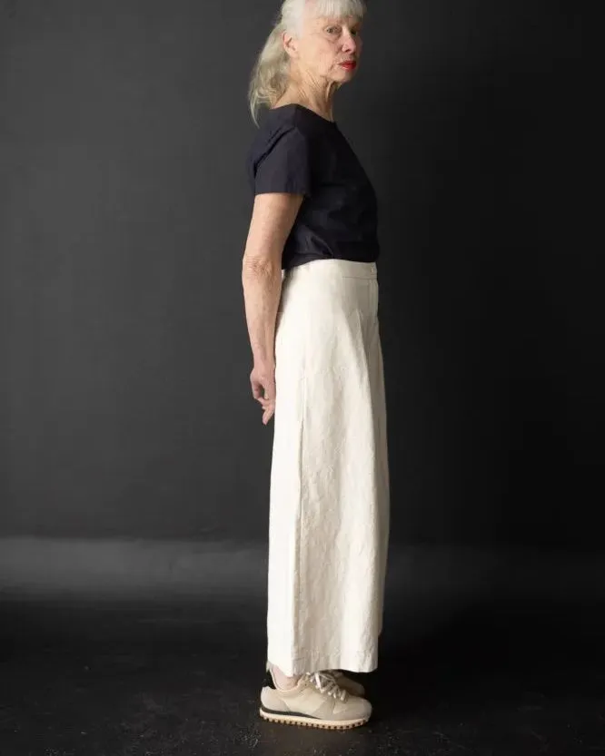 Pattern Juno trouser by Merchant and Mills sold by atelier b product image thumbnail 4