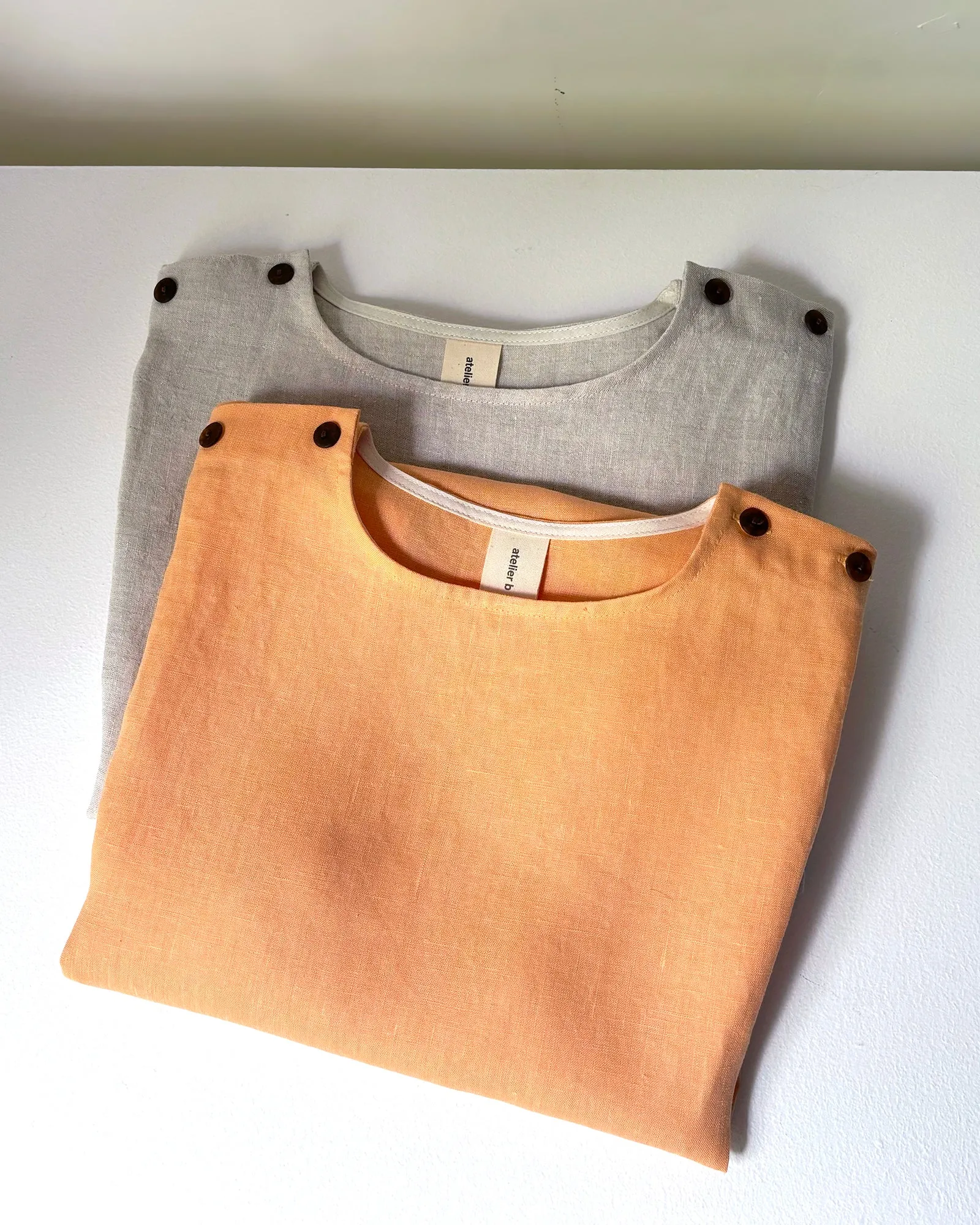 Cap sleeve top No2604w, linen sold by atelier b