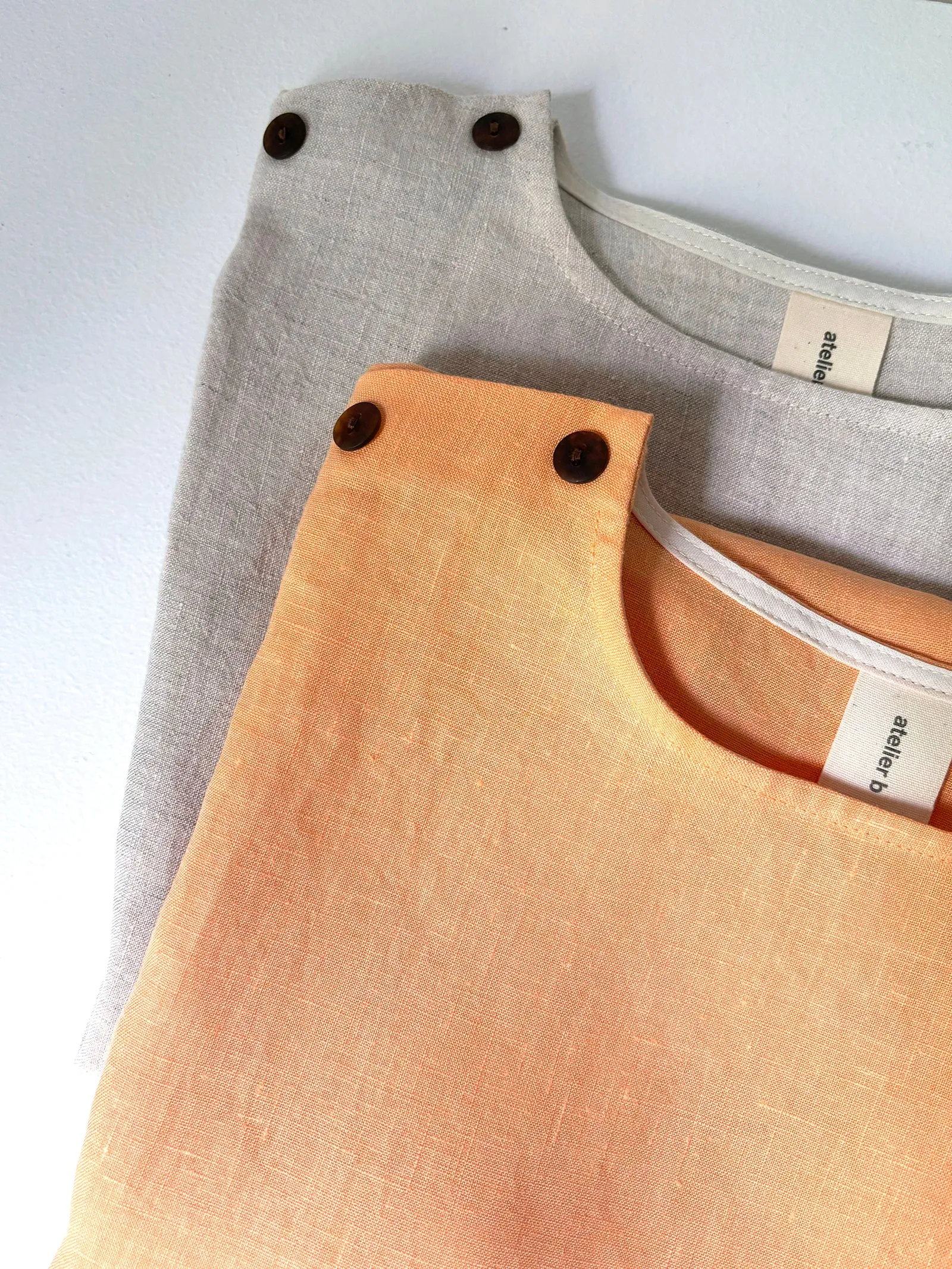 Cap sleeve top No2604w, linen sold by atelier b product image thumbnail 4