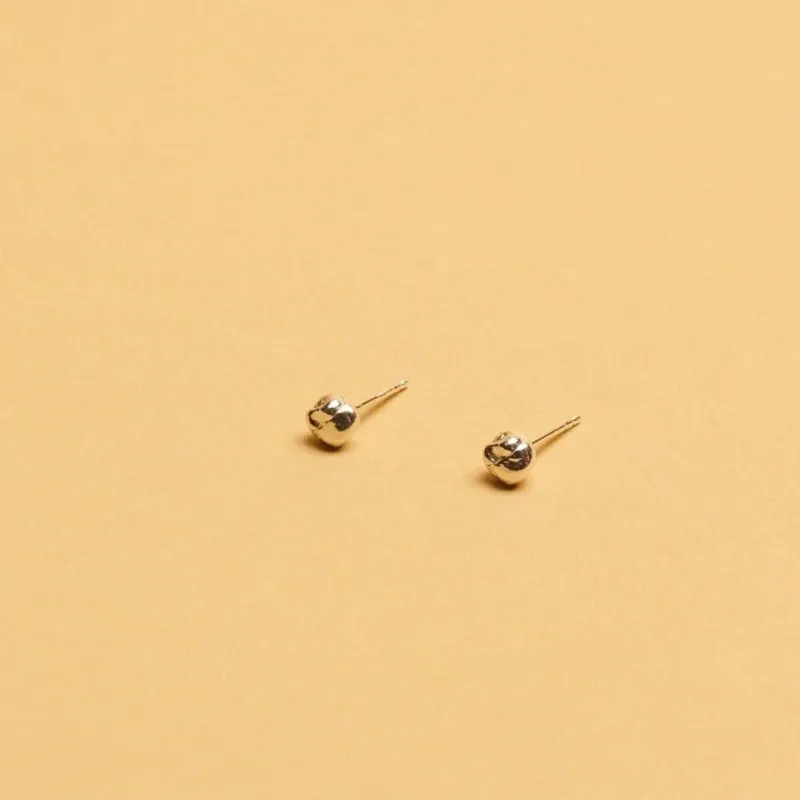 Viviane studs by La Manufacture made by atelier b