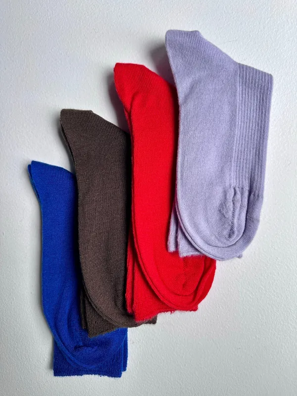 Wool middle gauge ribbed socks by Yahae made by yahae