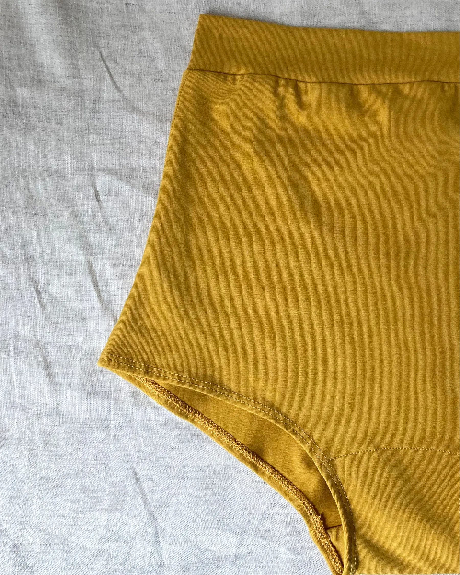 Extra high waist underwear No6072w sold by atelier b product image thumbnail 3