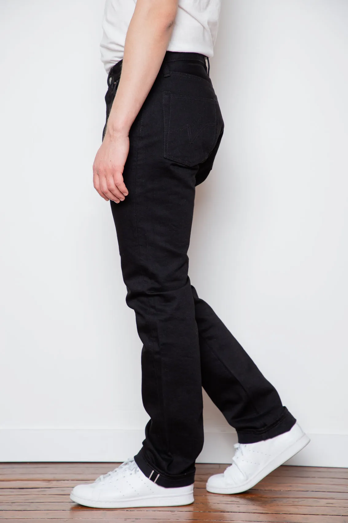 Iron Heart - 888 Relaxed Taper - 14oz Black/Black sold by Dutil Denim product image thumbnail 2