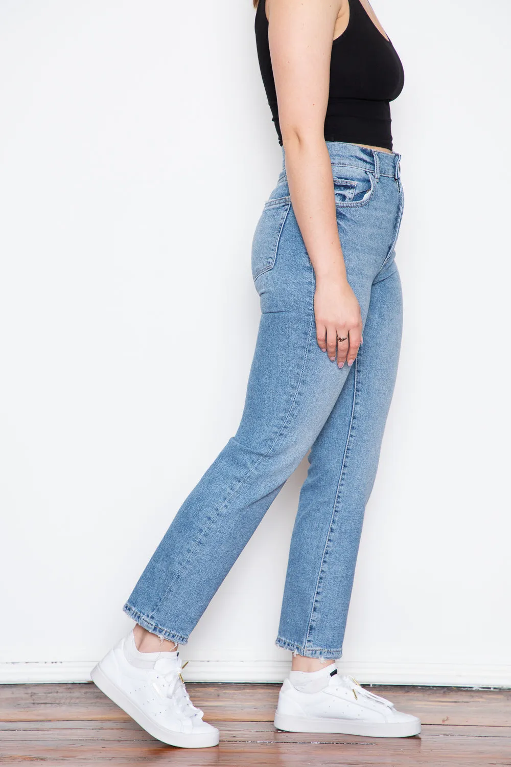DL1961 - Patti Straight - Reef sold by Dutil Denim product image thumbnail 4