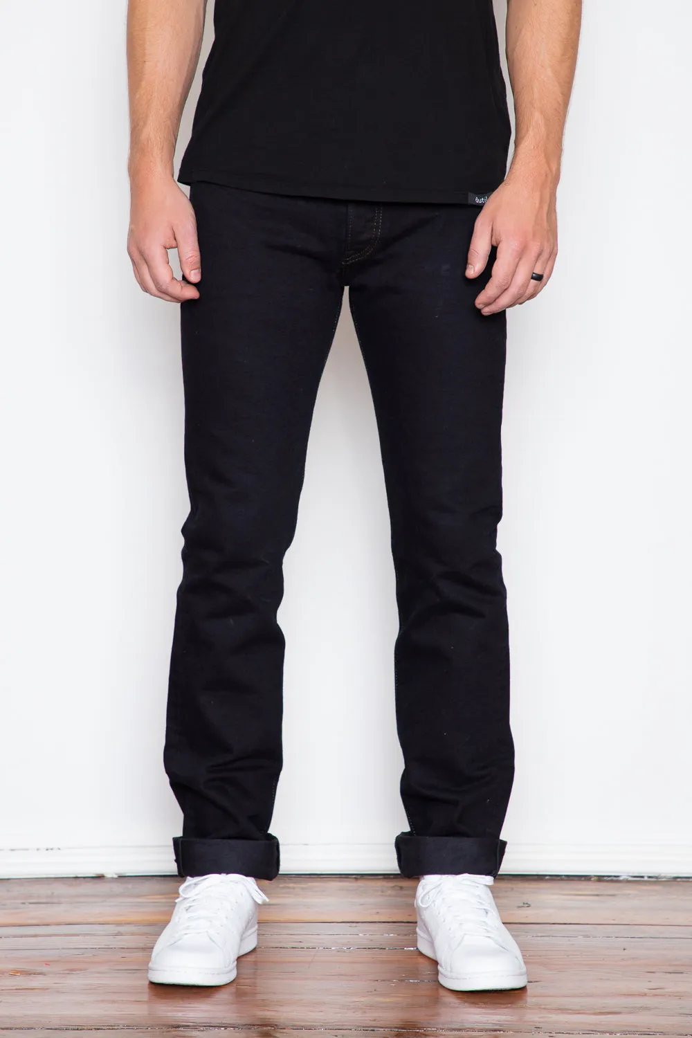 Iron Heart - 777 Slim Taper - 14oz Indigo Overdyed Black sold by Dutil Denim