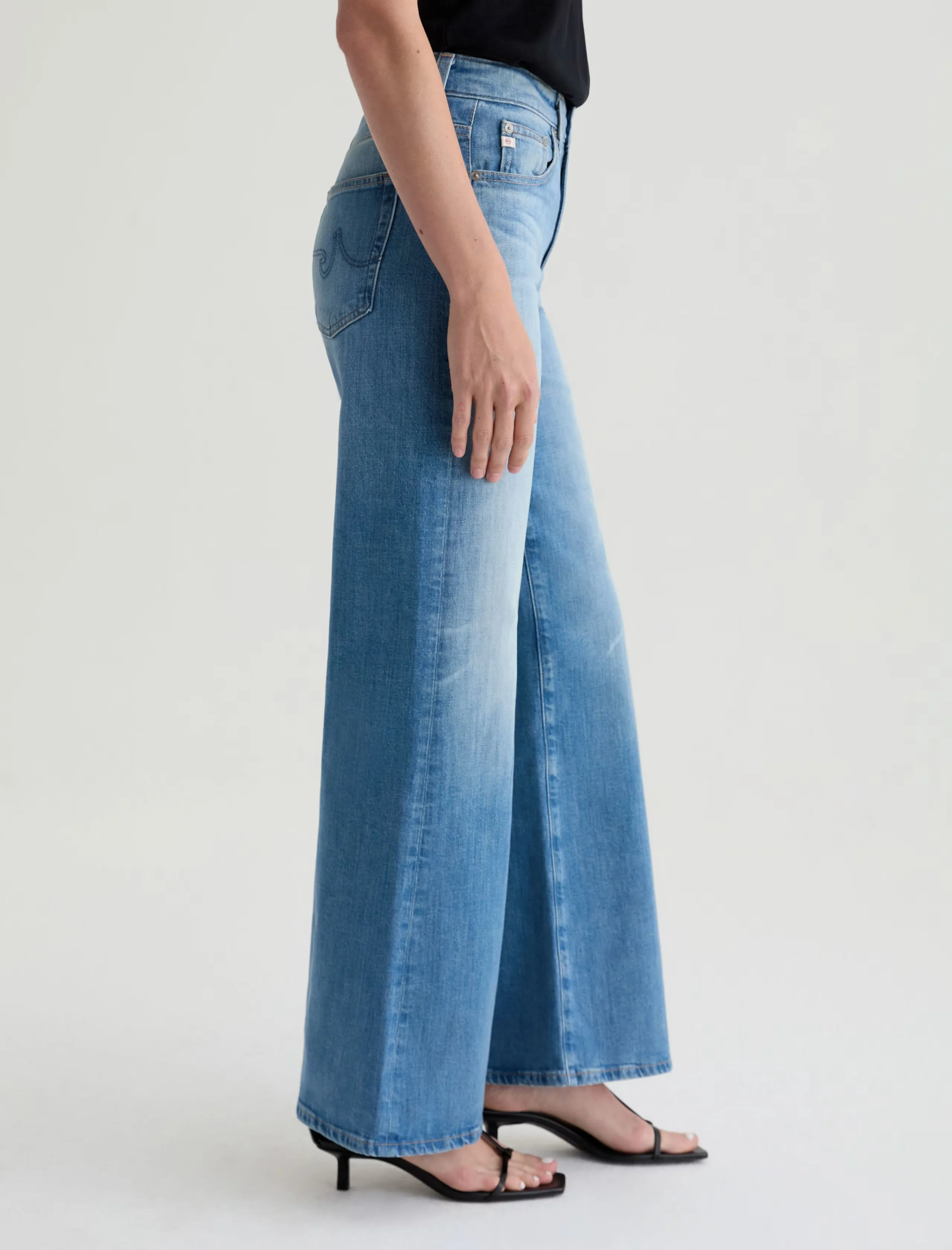 AG - Saige Wide Leg - 18 Years Bisou sold by Dutil Denim product image thumbnail 4