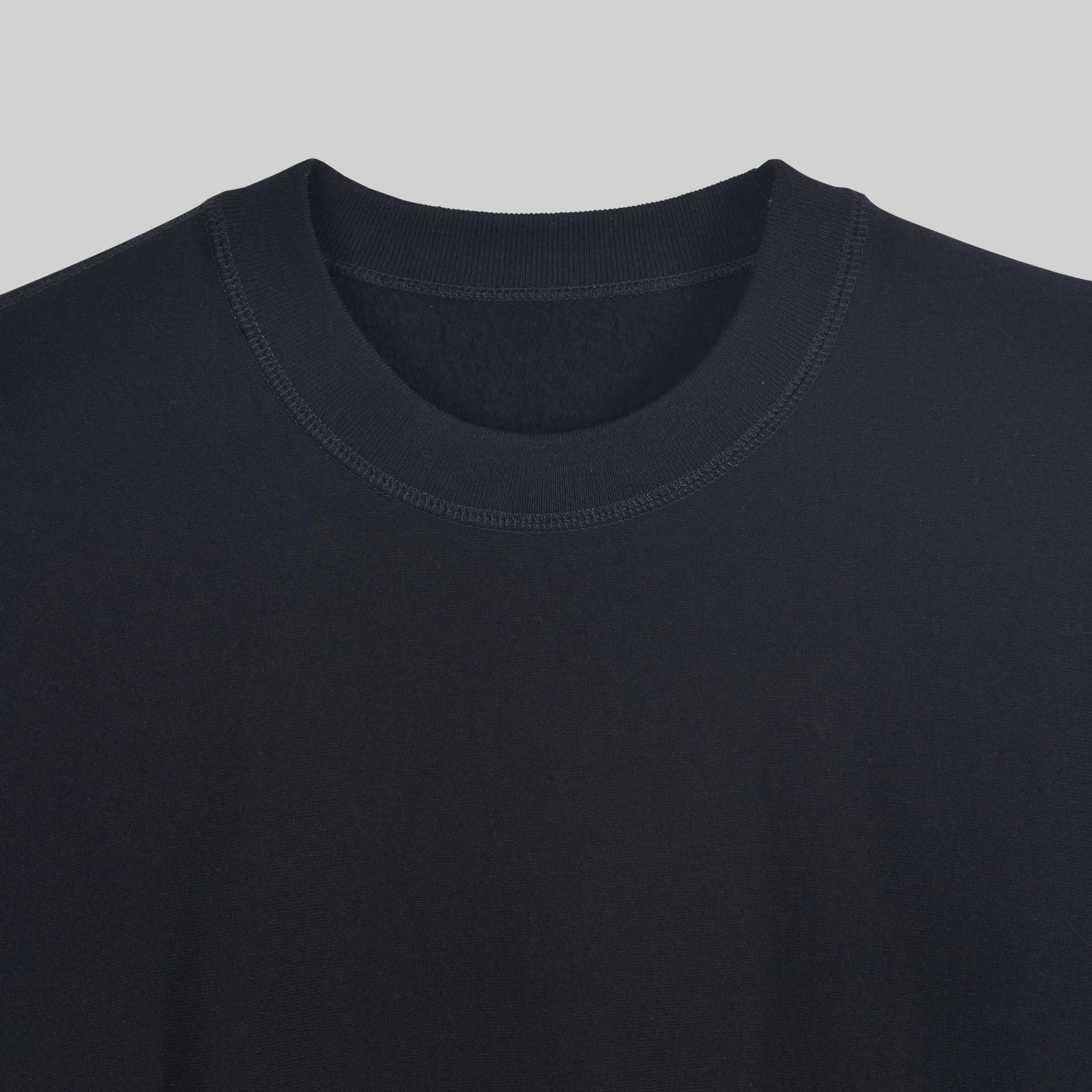 4004 CLASSIC CREWNECK sold by House of Blanks product image thumbnail 4