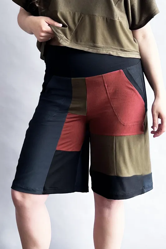 ZW ENROUTE Short - 4X sold by Anne Mulaire