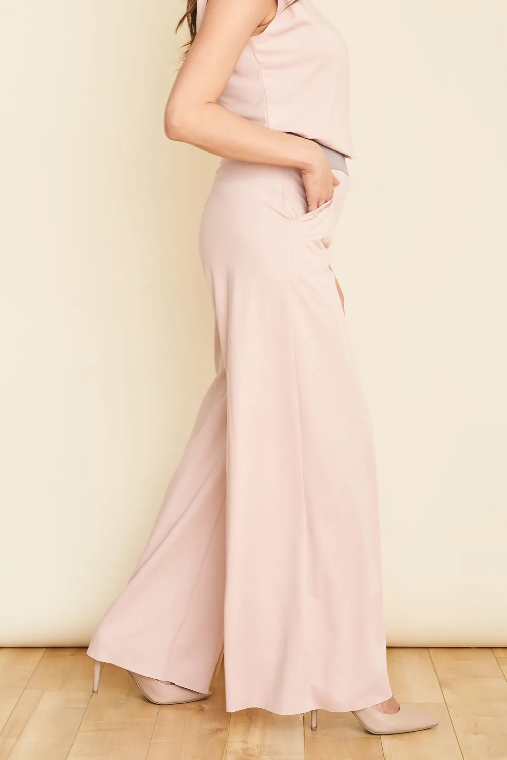 GREEN SALE - STUDIO WIDE Pant sold by Anne Mulaire