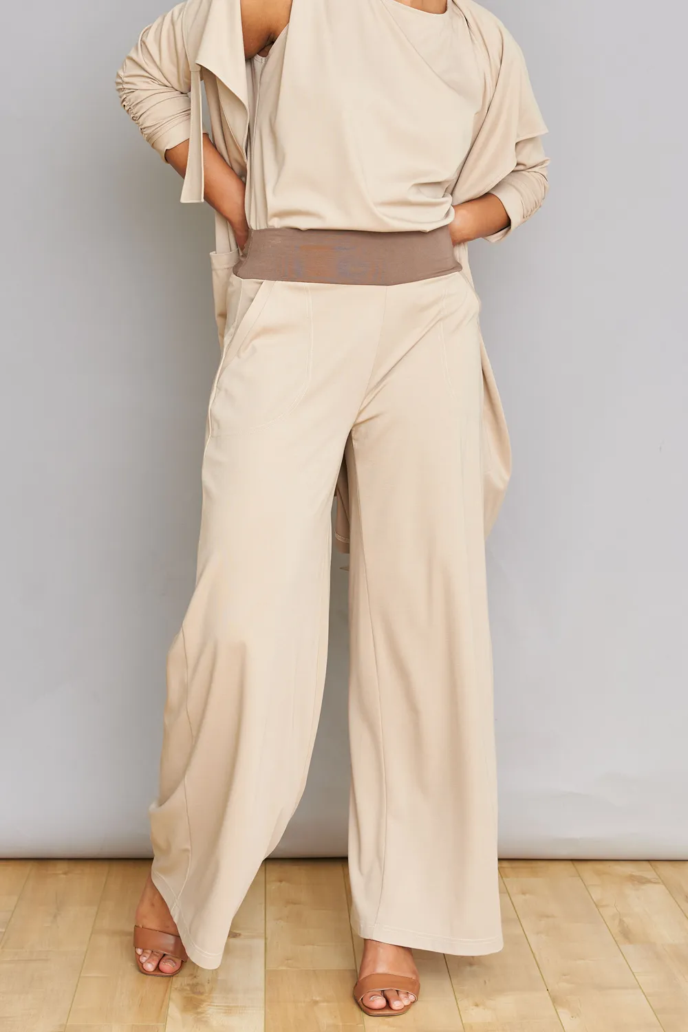 GREEN SALE - STUDIO WIDE Pant sold by Anne Mulaire product image thumbnail 2