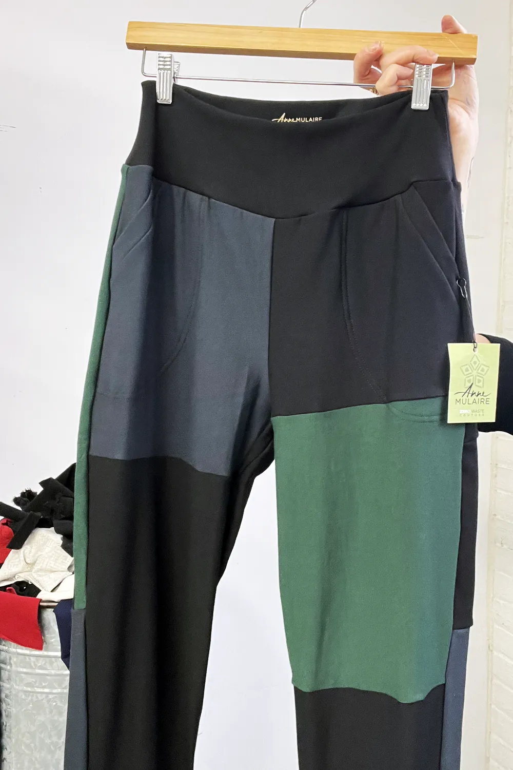 ZW SPIRIT Pant - M/L sold by Anne Mulaire product image thumbnail 2