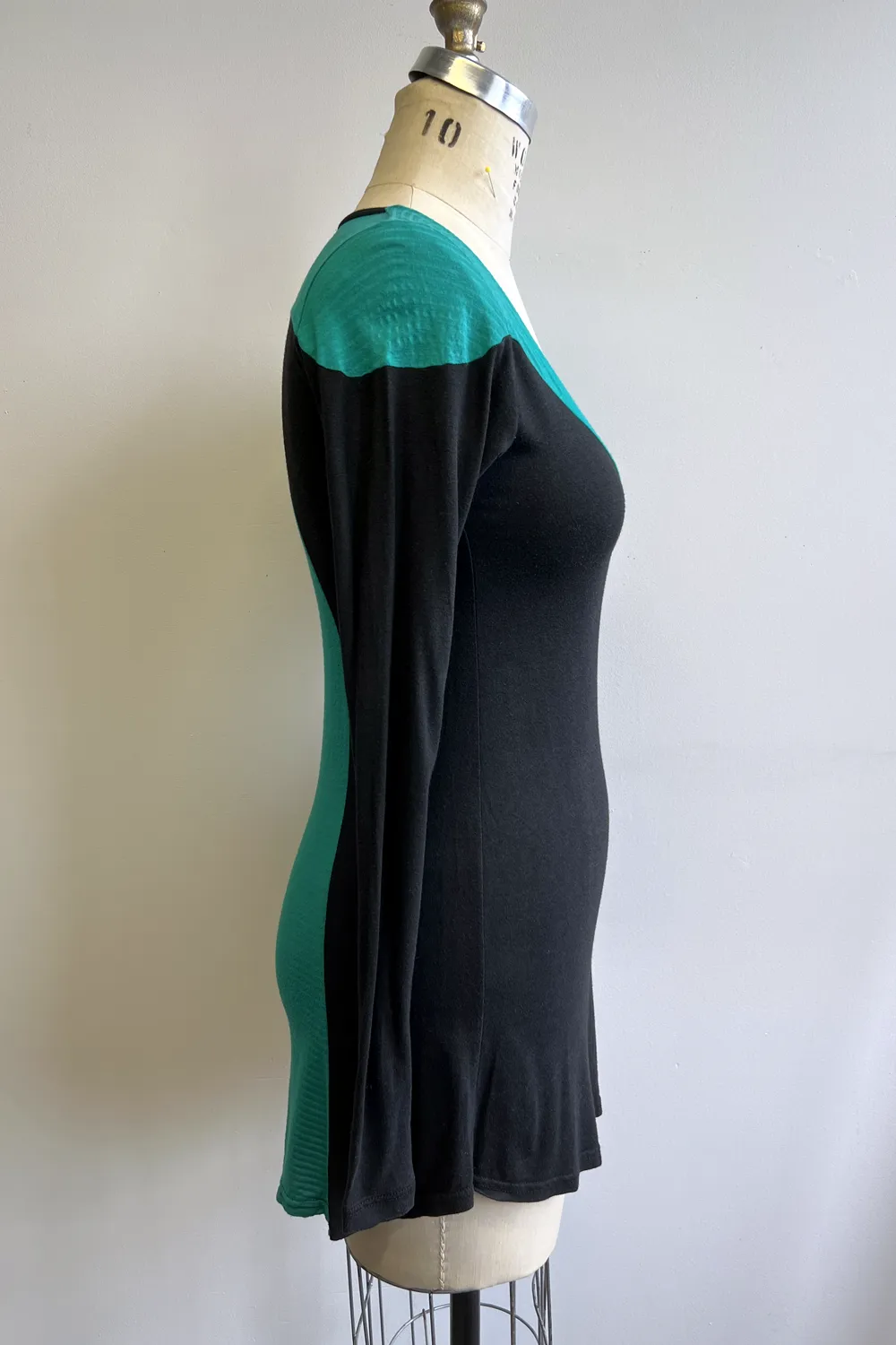RESALE - Tunic V neck -Blk/Jade - XS sold by Anne Mulaire product image thumbnail 2