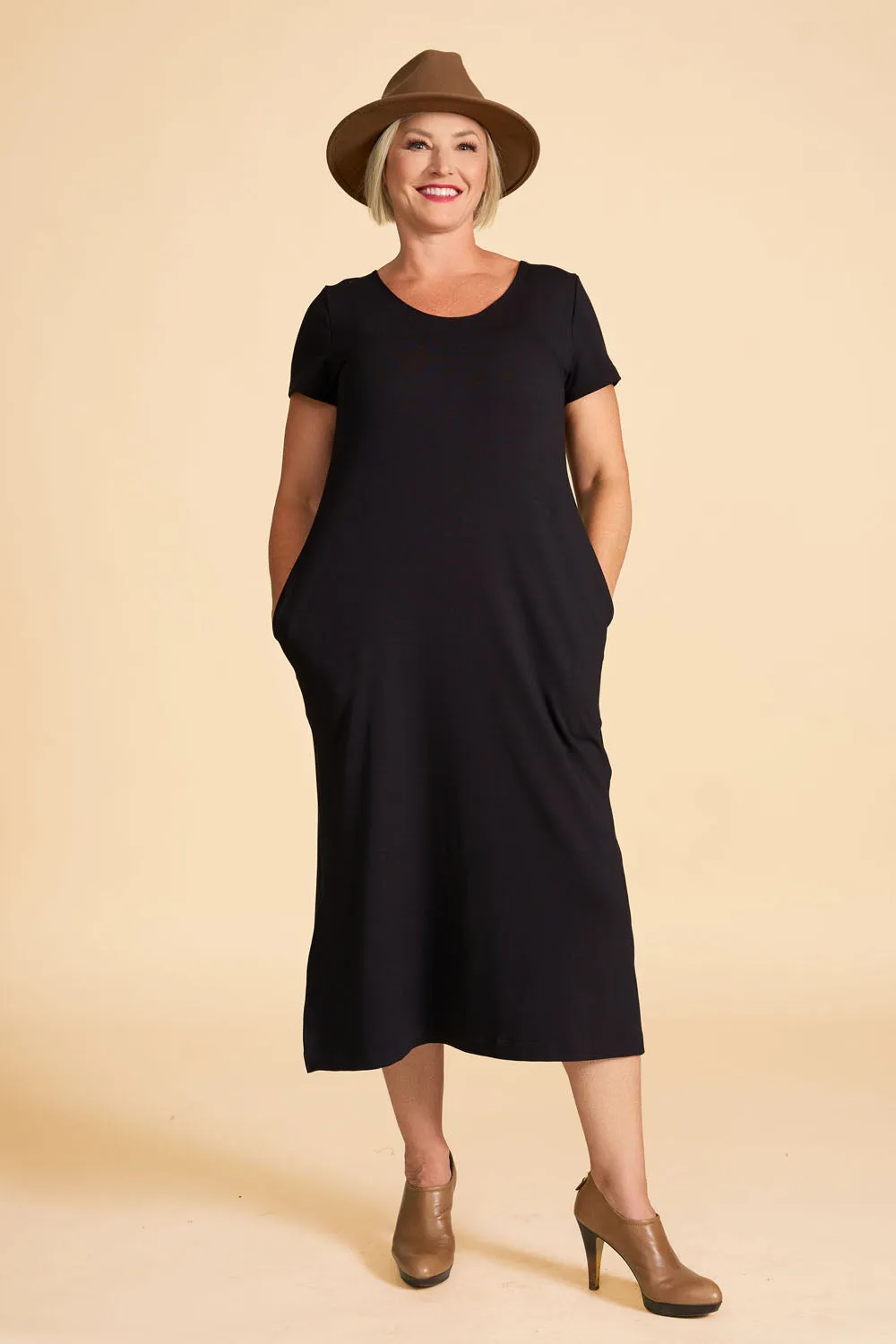 GREEN SALE - SELENA Dress sold by Anne Mulaire product image thumbnail 3