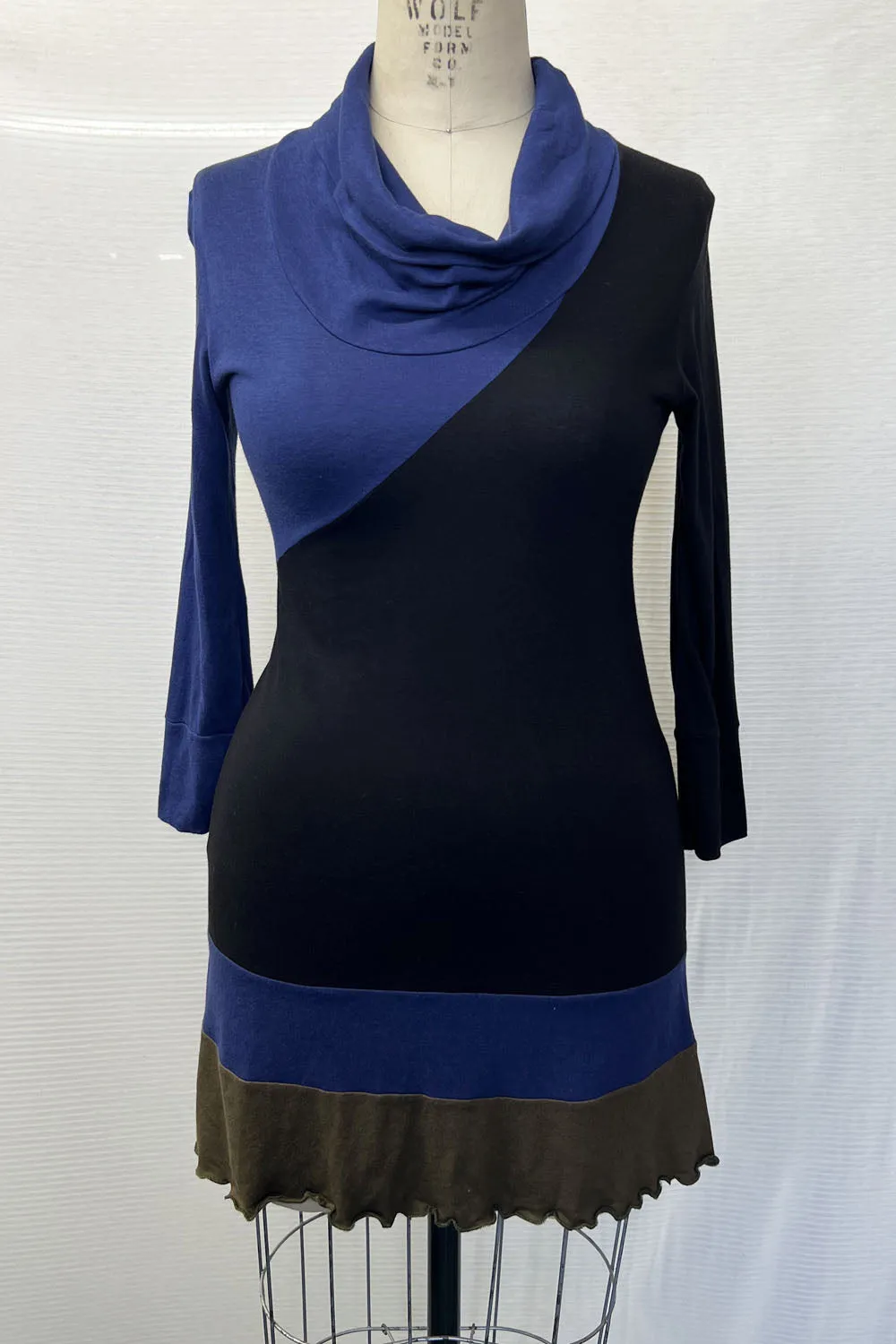 RESALE -Bamboo Tunic- S -Blue/Olive-RE355 sold by Anne Mulaire