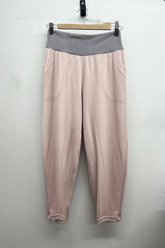 RESALE -Vacationist- M- Blush- RE316 sold by Anne Mulaire